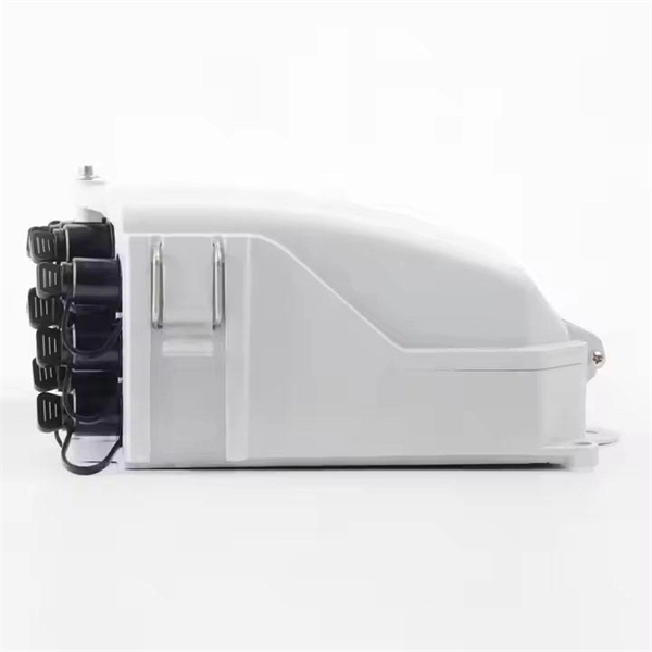 Where should the grounding of a three-level distribution box be calculated