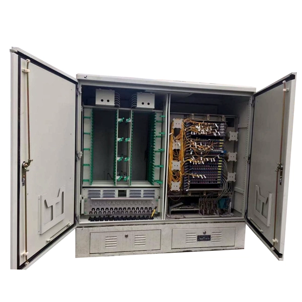 Data Center Power Distribution Box Bus Installation