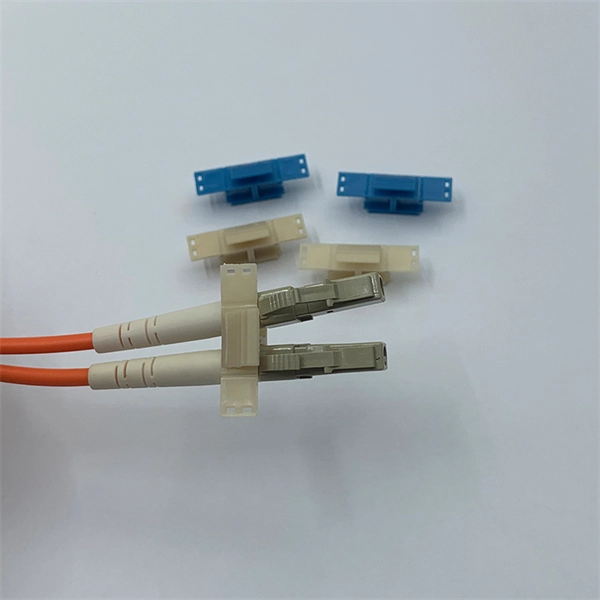 Spacing of mesh cable tray pipes