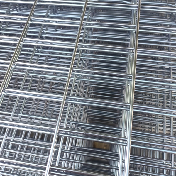 Low-voltage dense busbar qualification