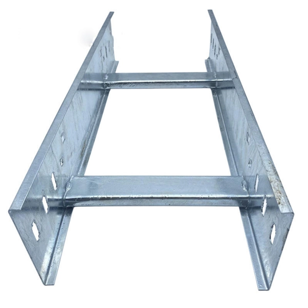 Double-layer protective plate for distribution box