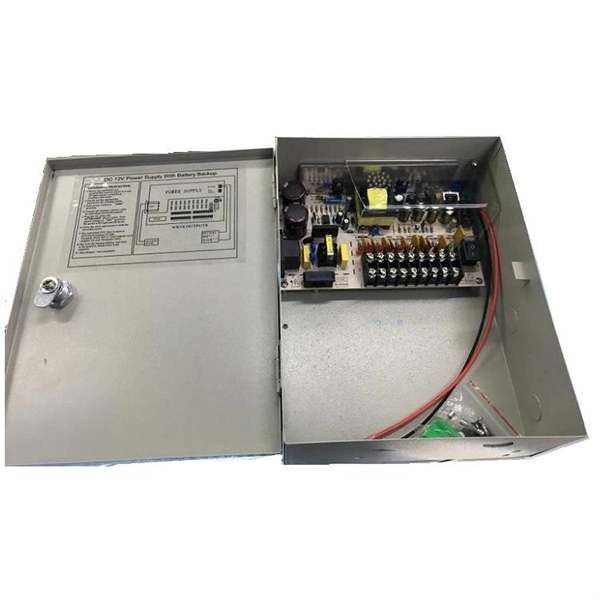 What are the different types of components in a fiber optic splice tray 